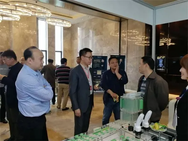 置恒电气携自主卓能电联接产品成功亮相中国智能电网学术研讨会(图2)